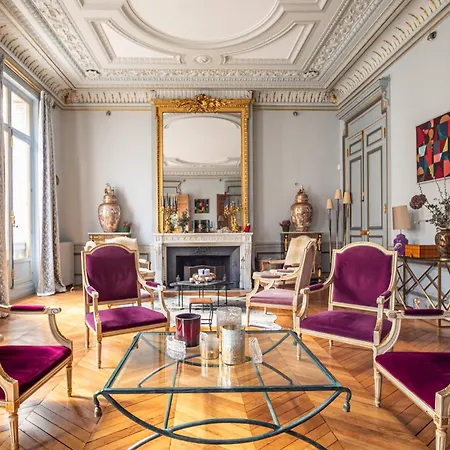 Wagram Luxury Palace Apartment