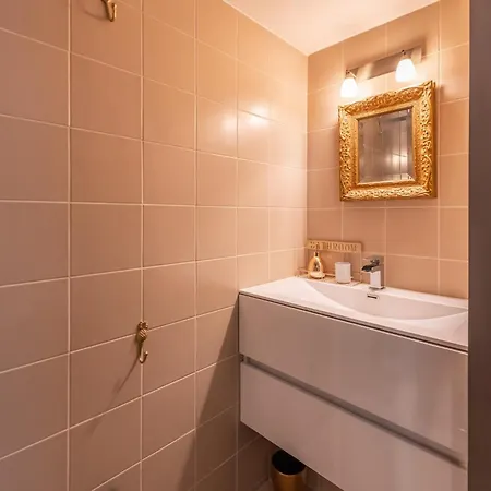 Wagram Luxury Palace Apartment